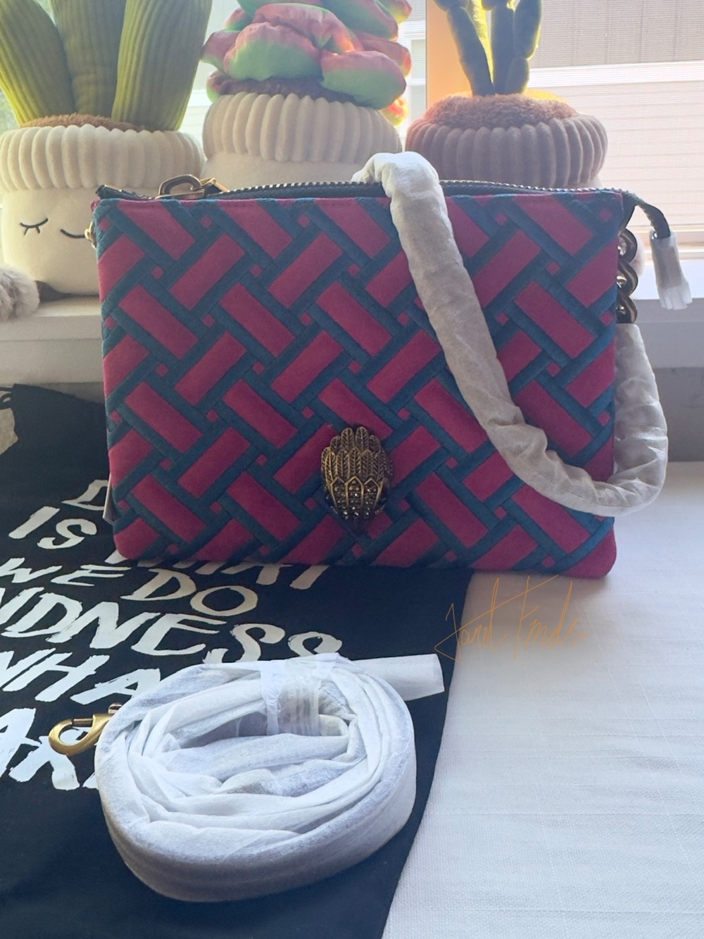 NWT 🧬 Kurt Geiger London Kensington Puff Pouch Crossbody Bag